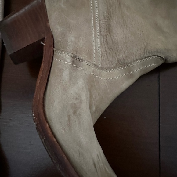 Frye Women's Beige Leather Knee-High Boots - Picture 8 of 9